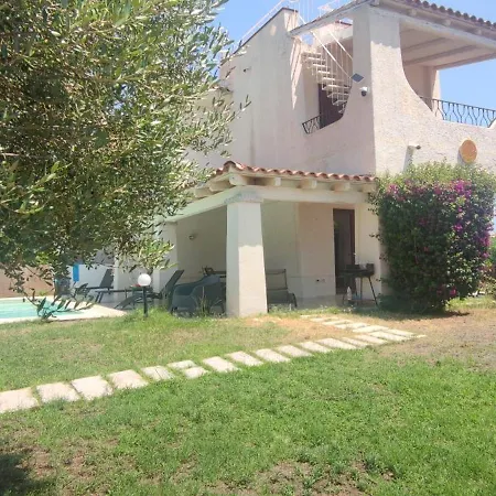 Villa Con Piscina San Teodoro