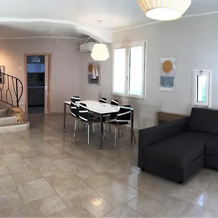 Con Piscina * San Teodoro